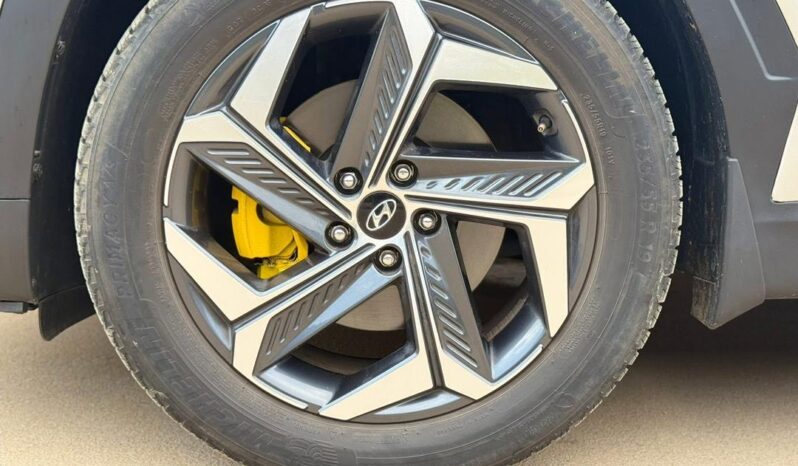 
								HYUNDAI TUCSON  ULTIMATE full									