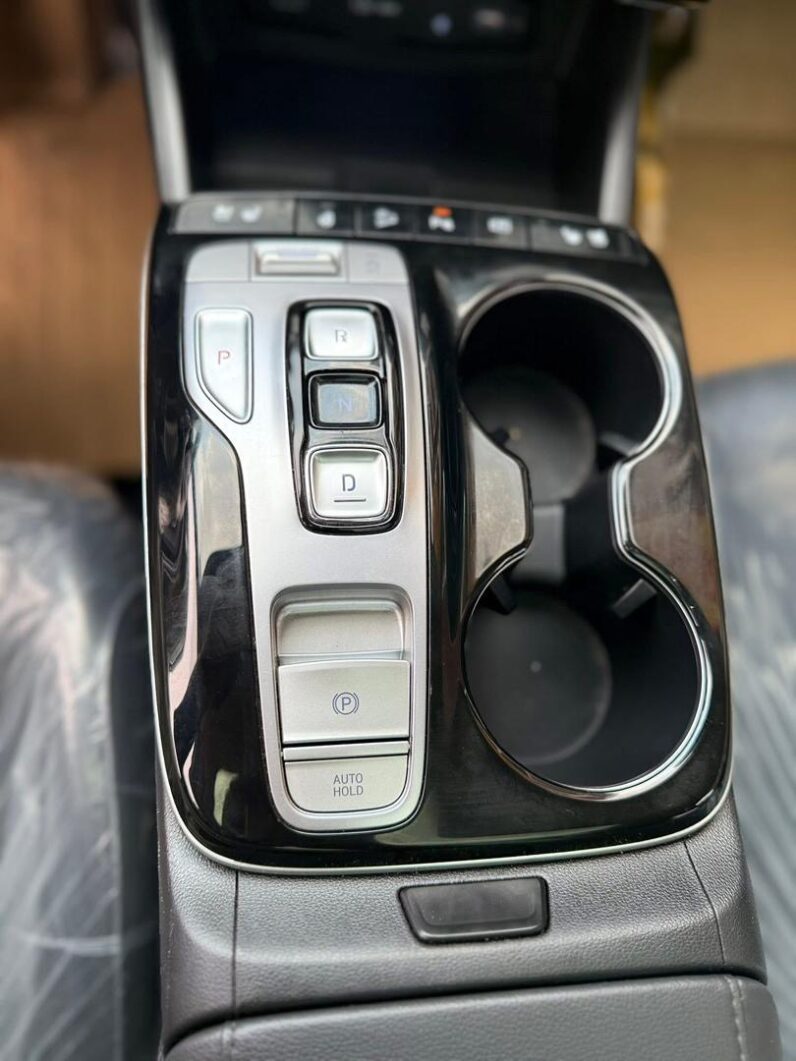 
								HYUNDAI TUCSON  ULTIMATE full									