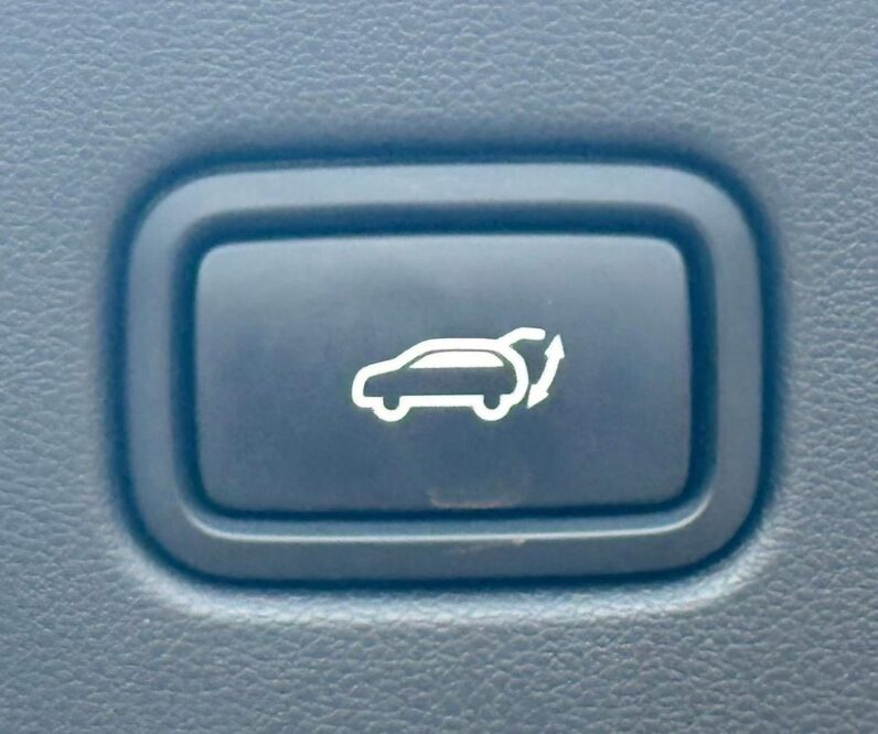 
								HYUNDAI TUCSON  ULTIMATE full									